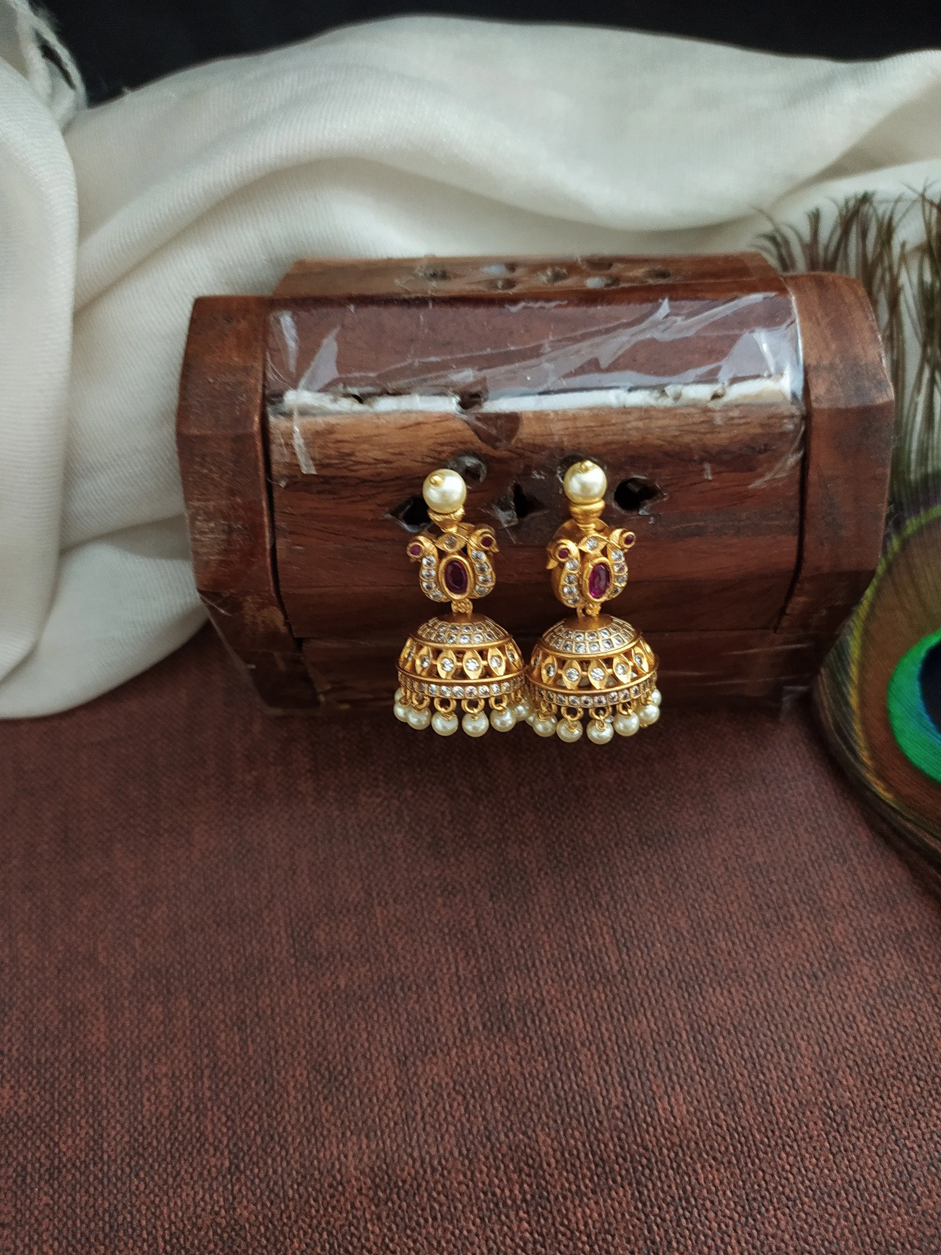 Amazing Gold-Plated Antique Simple Pearl Long Haram Set