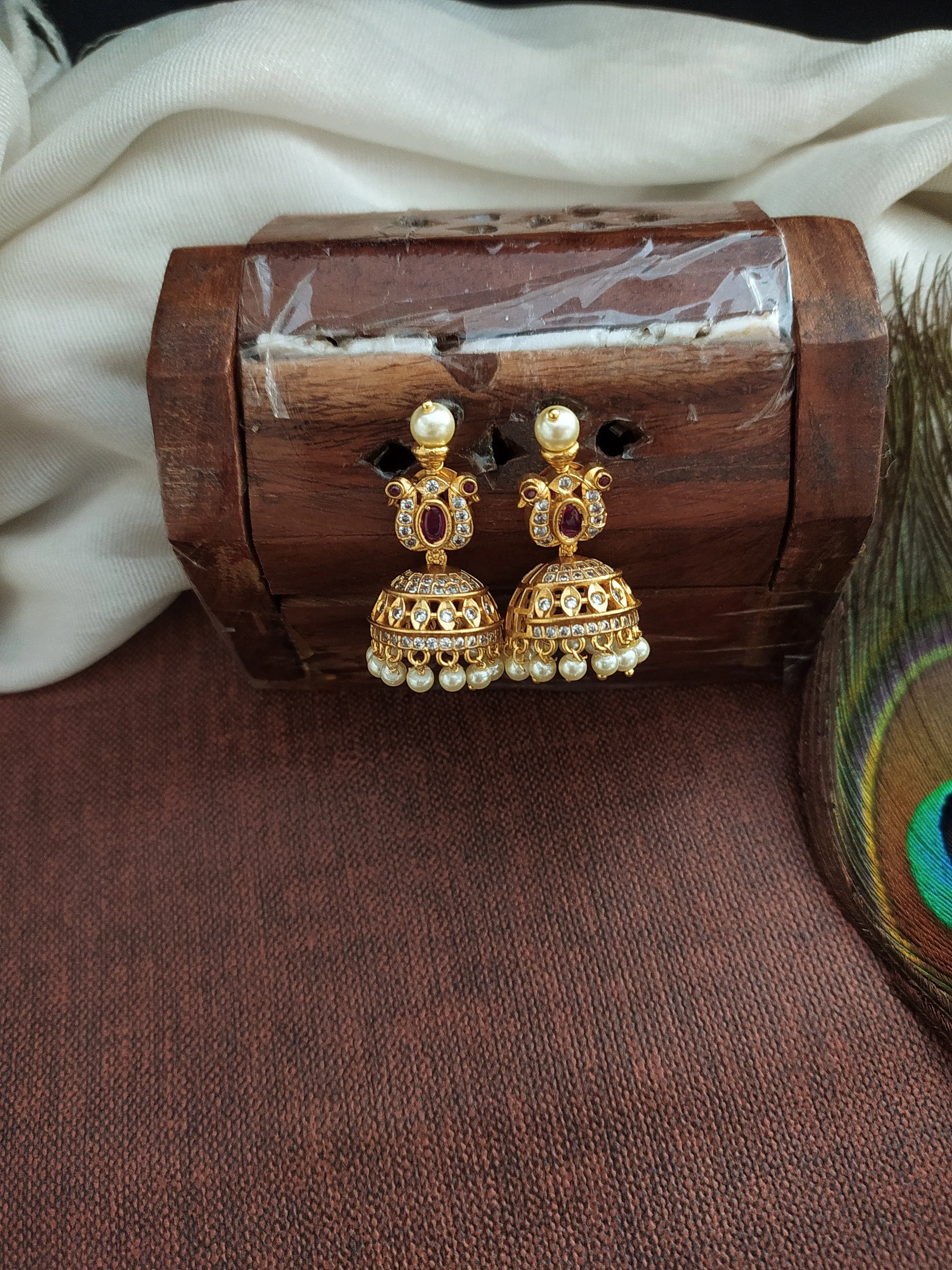 Amazing Gold-Plated Antique Simple Pearl Long Haram Set