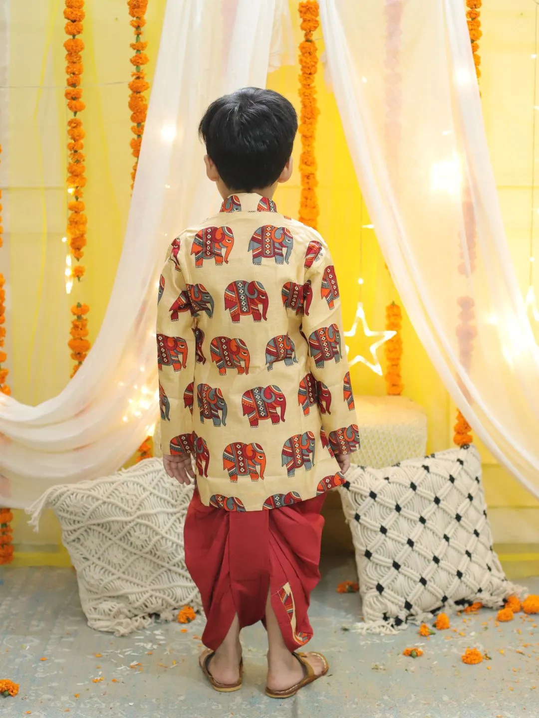 Boys Ethnic Hathi Print Full Sleeve Sherwani - Red