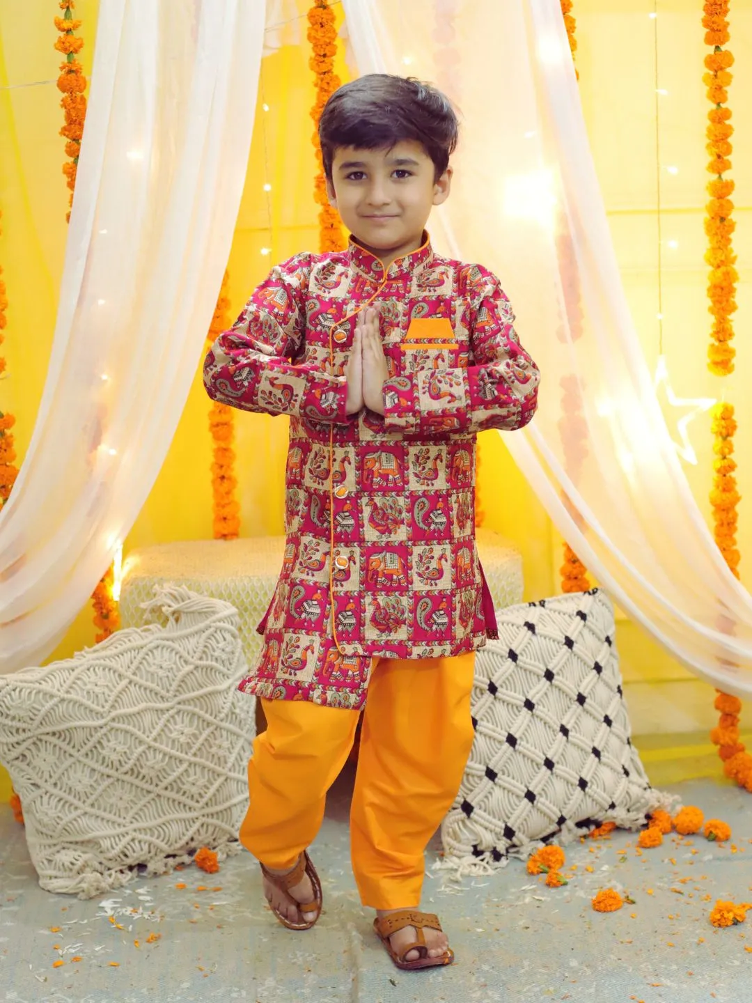 Boys Ethnic Mor Print Full Sleeve Sherwani with Salwar - Pink