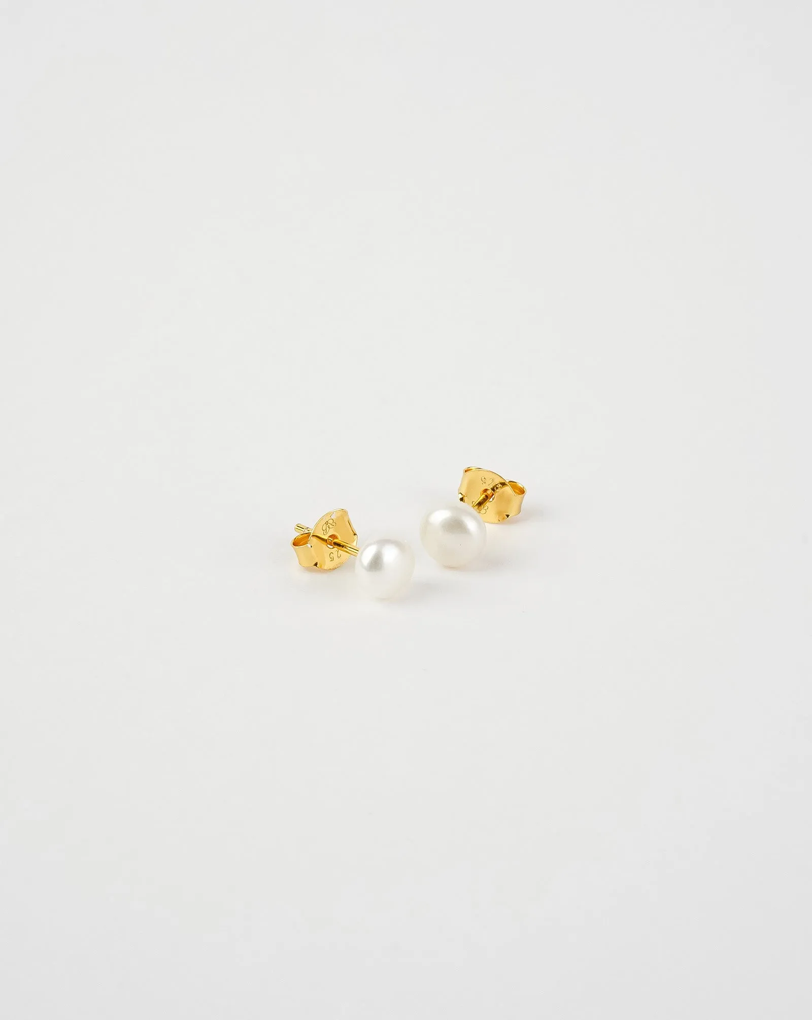 Button Freshwater Pearl Stud Earrings