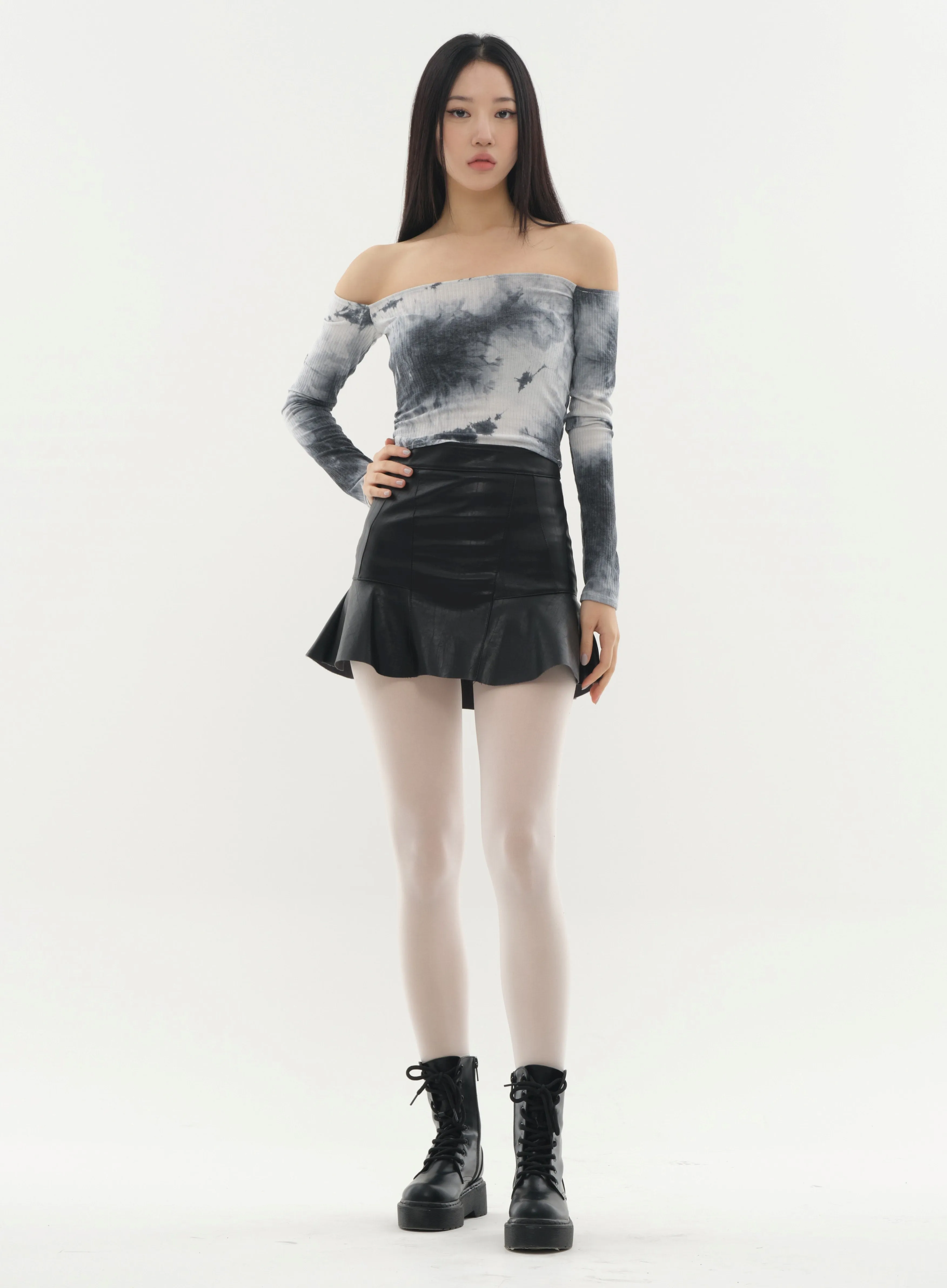 Faux Leather Flared Hem Mini Skirt #Original Kpop #1216142