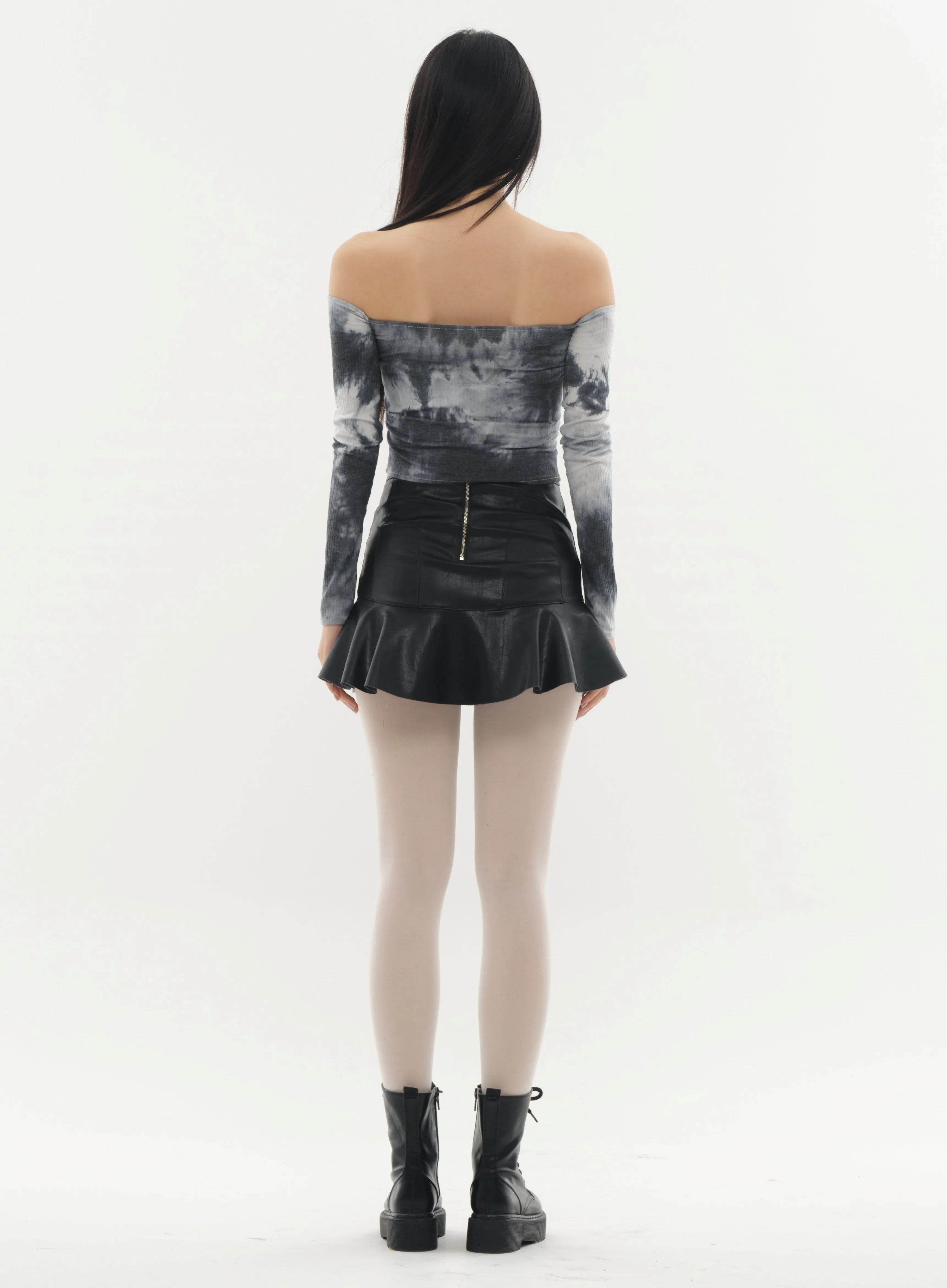 Faux Leather Flared Hem Mini Skirt #Original Kpop #1216142