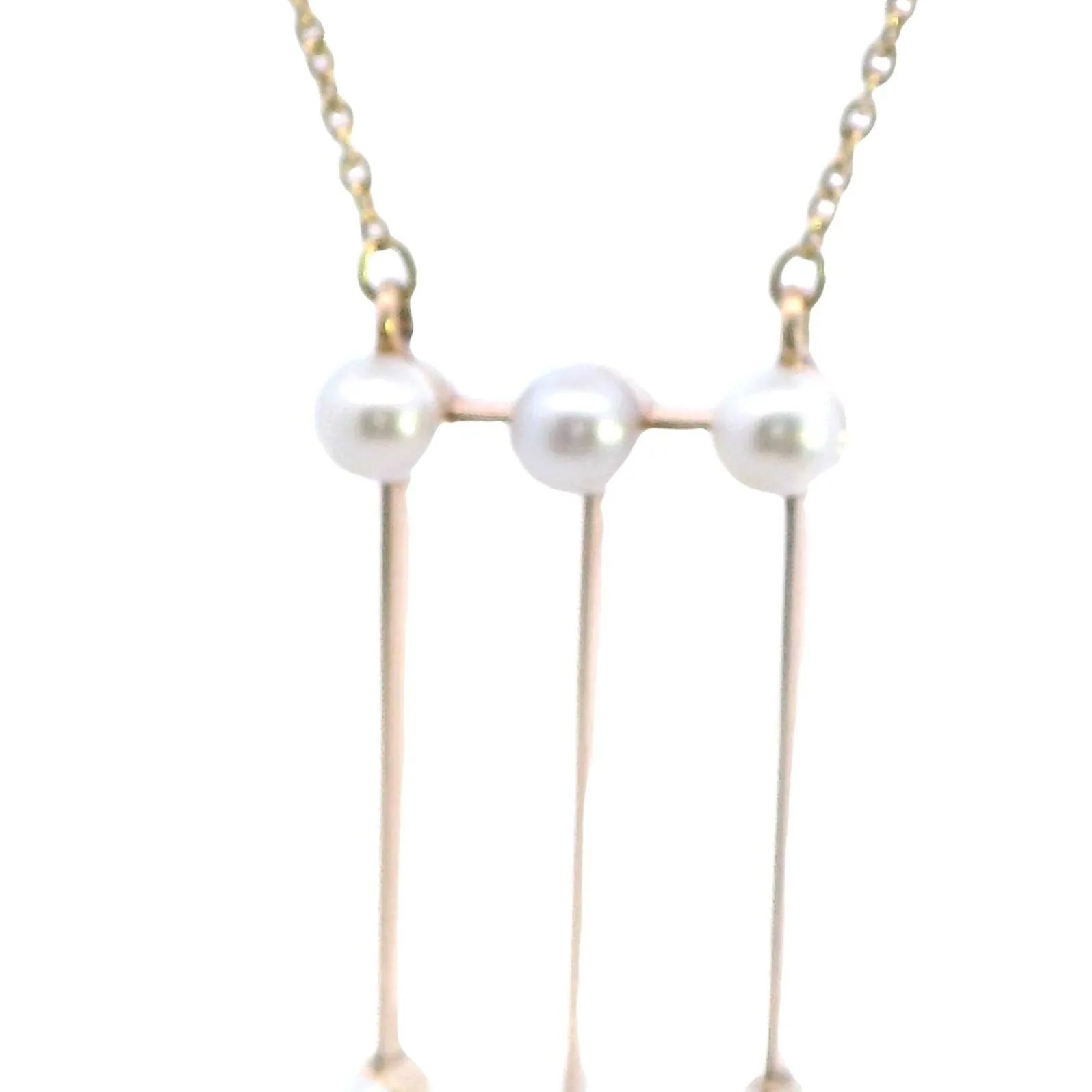 Timeless Elegance - Exquisite 9ct Yellow Gold Pearl Necklace