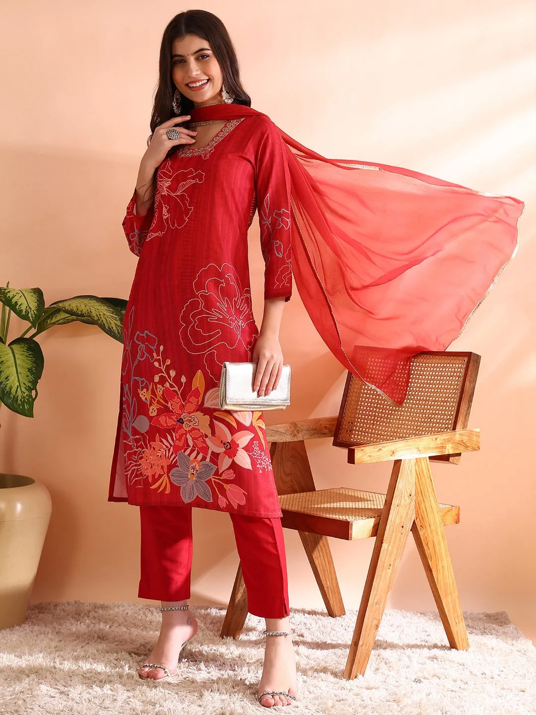 Women Red Silk Blend Floral Printed Straight Kurta Trousers With Dupatta