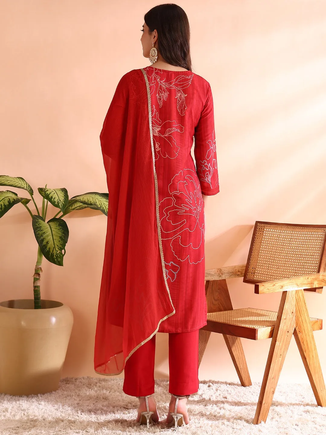 Women Red Silk Blend Floral Printed Straight Kurta Trousers With Dupatta